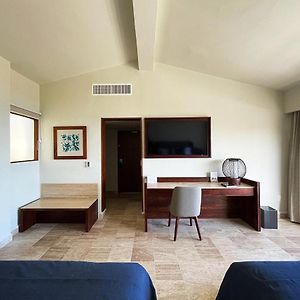 Villa Deluxe